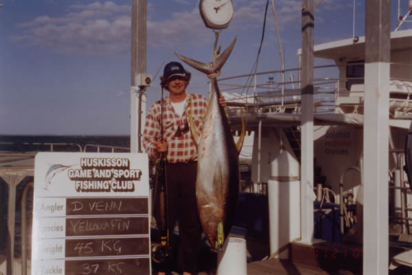 Dave Venn caught a 45 Kg Yellowfin on 37 Kg line with a Lumo Little Dingo lure.