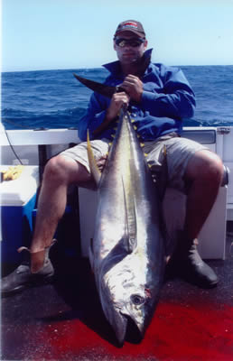 Craig Solberg Captured a 
      45 Kg Yellowfin with a Stripy Little Ripper lure. 2004 White Sands Tournament. Boat - Far Out.