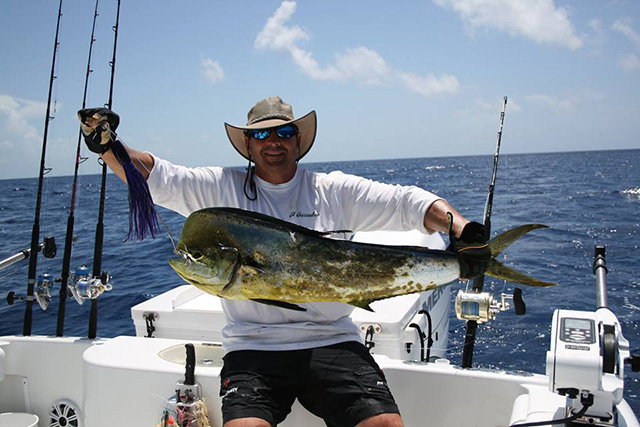 ANGLER: Capt. Stan Crooks SPECIES: Bull Dolphin ( Mahi mahi)  WEIGHT: 30lbs. LURE: 11" JB Lures Smoking Gun