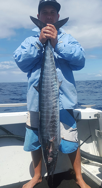 ANGLER: Wayne Clark SPECIES: Wahoo WEIGHT: 12.4kg LURE: JB Lures 7" Micro Dingo in "lumo"